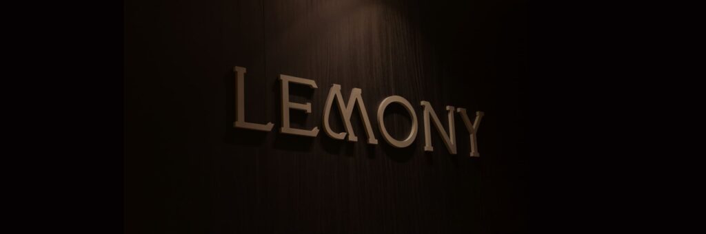 Clinica-Lemony-Dr.-Leonardo-Rosalen-Imagem-Background-OO3-scaled.jpg
